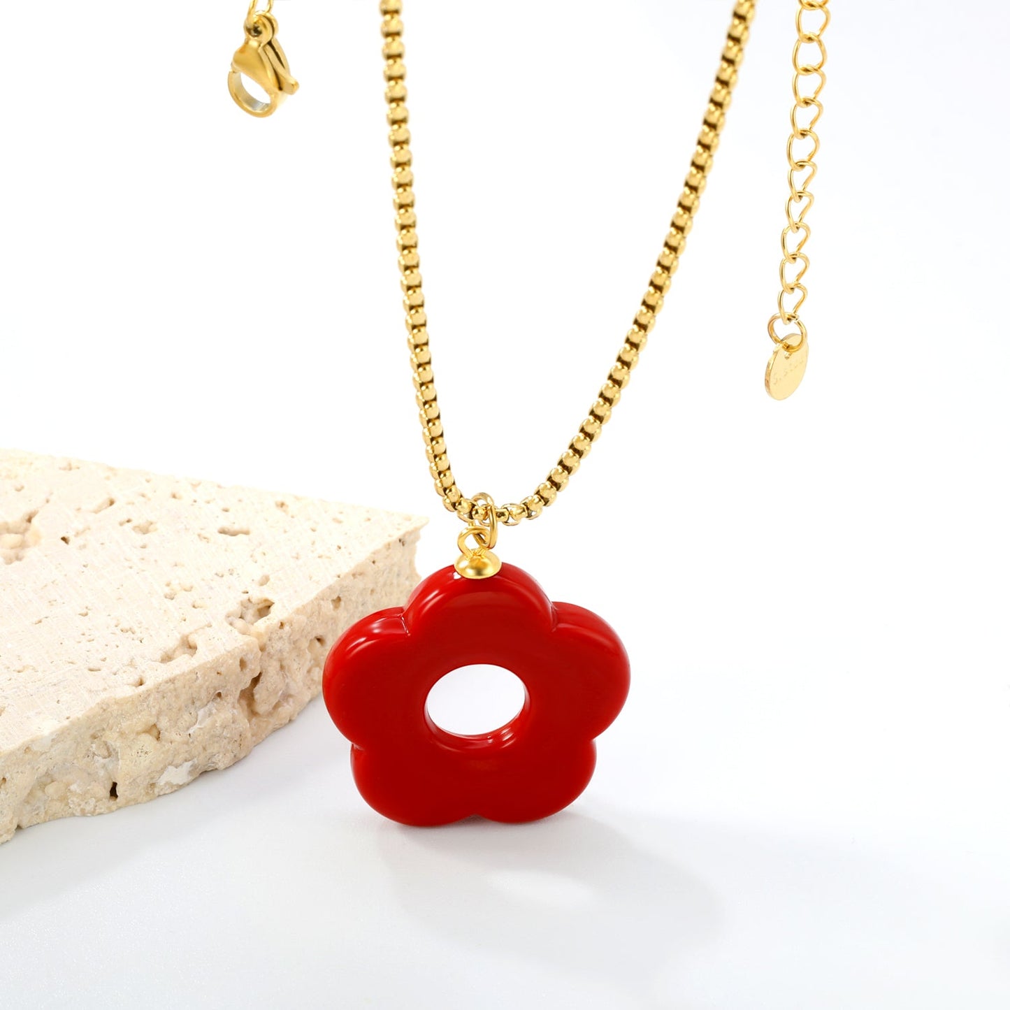 26.7mm Resin White/Red/Blue/Yellow/Coffee/Pink/Peacock Blue/Peacock Green Wreath Pendant 2.0 Square Pearl Chain*40+5cm+6mm Round Plaque Necklace GOLDEN asonjewelry