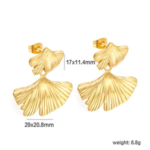 17*11.4mm Small Scallop + 29*20.8mm Large Scallop with Textured Faceted Earrings Goldtone