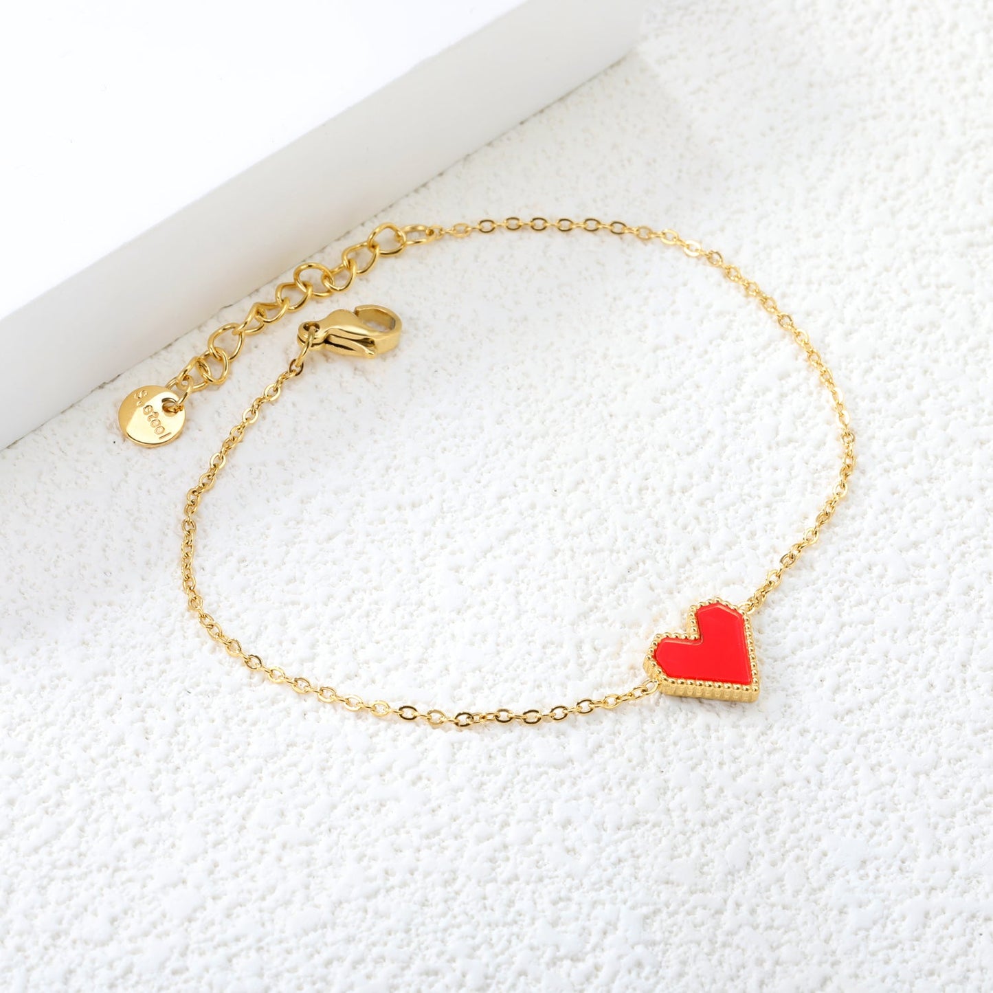11.2*10.3mm heart shape with white shell/black acrylic/red acrylic fittings 0.35 cross chain*18+3cm+6mm round plaque Bracelet gold color asonjewelry