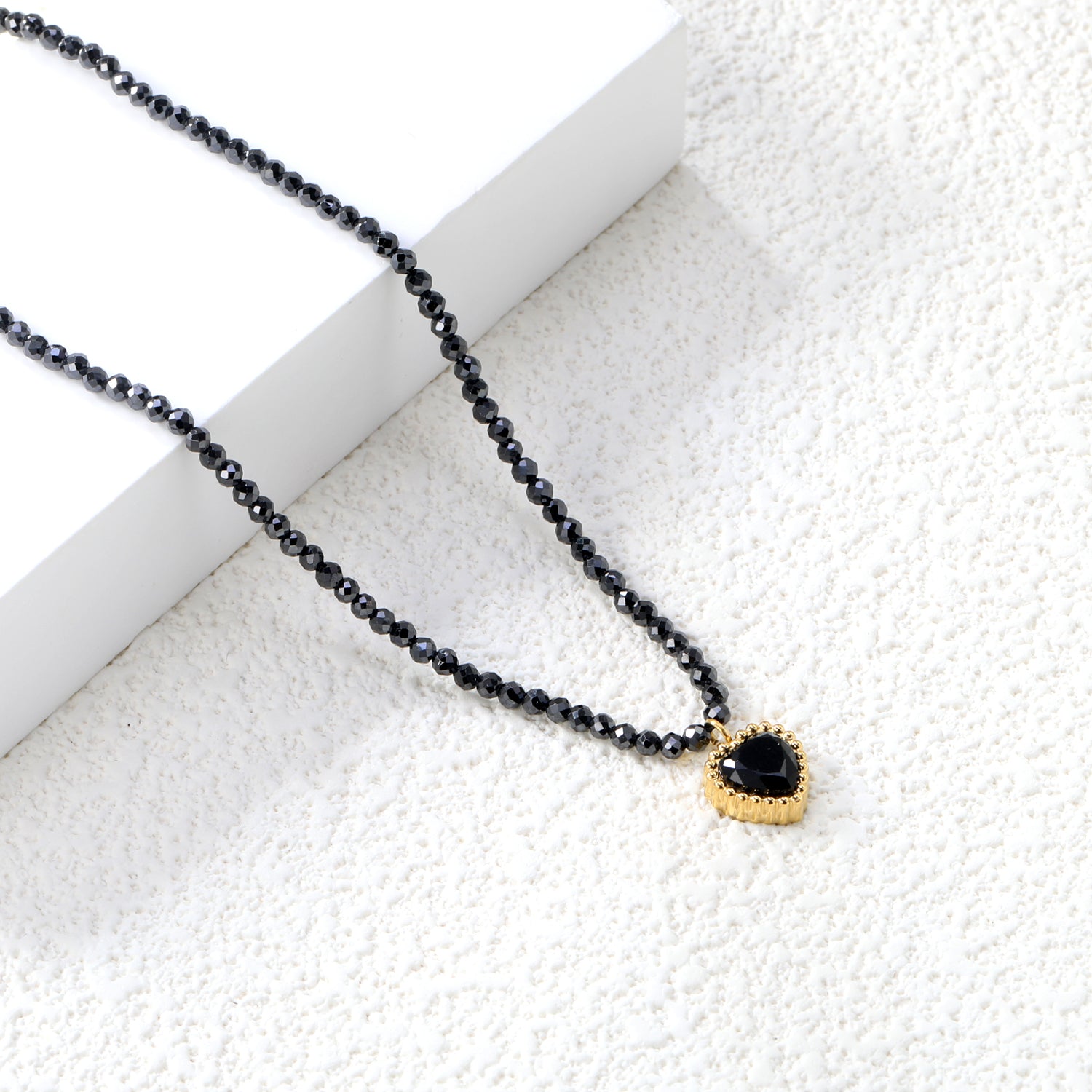 8.5*8.6mm Bead Edge Heart Shape Sticky White/Black/Purple/Red/Pink Zircon Pendant 2mm White Beads*40+5cm+6mm Round Plaque Necklace Gold Color asonjewelry