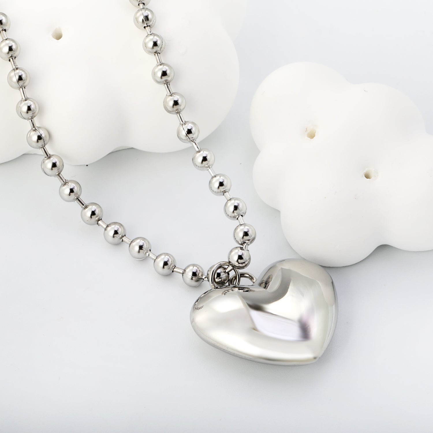 26.5*23mm Hollow Heart Pendant Necklace 4.0 Wave Bead Chain 45+5cm+6mm Round Plaque Steel Color asonjewelry