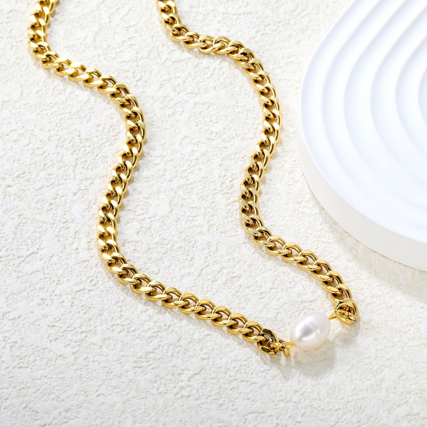7x9mm freshwater pearls, 1.4x5mm double-sided polished chain, 1.0 single-clasp polished on both sides, 40+5cm + 6mm round pendant necklace, gold asonjewelry