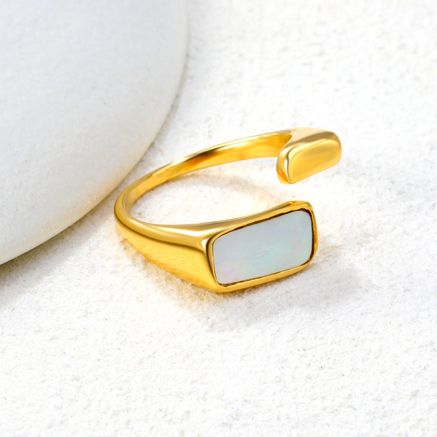 Stylish golden open - ring with rectangular mother - of - pearl inlay, simple and elegant, exuding elegant charm! asonjewelry