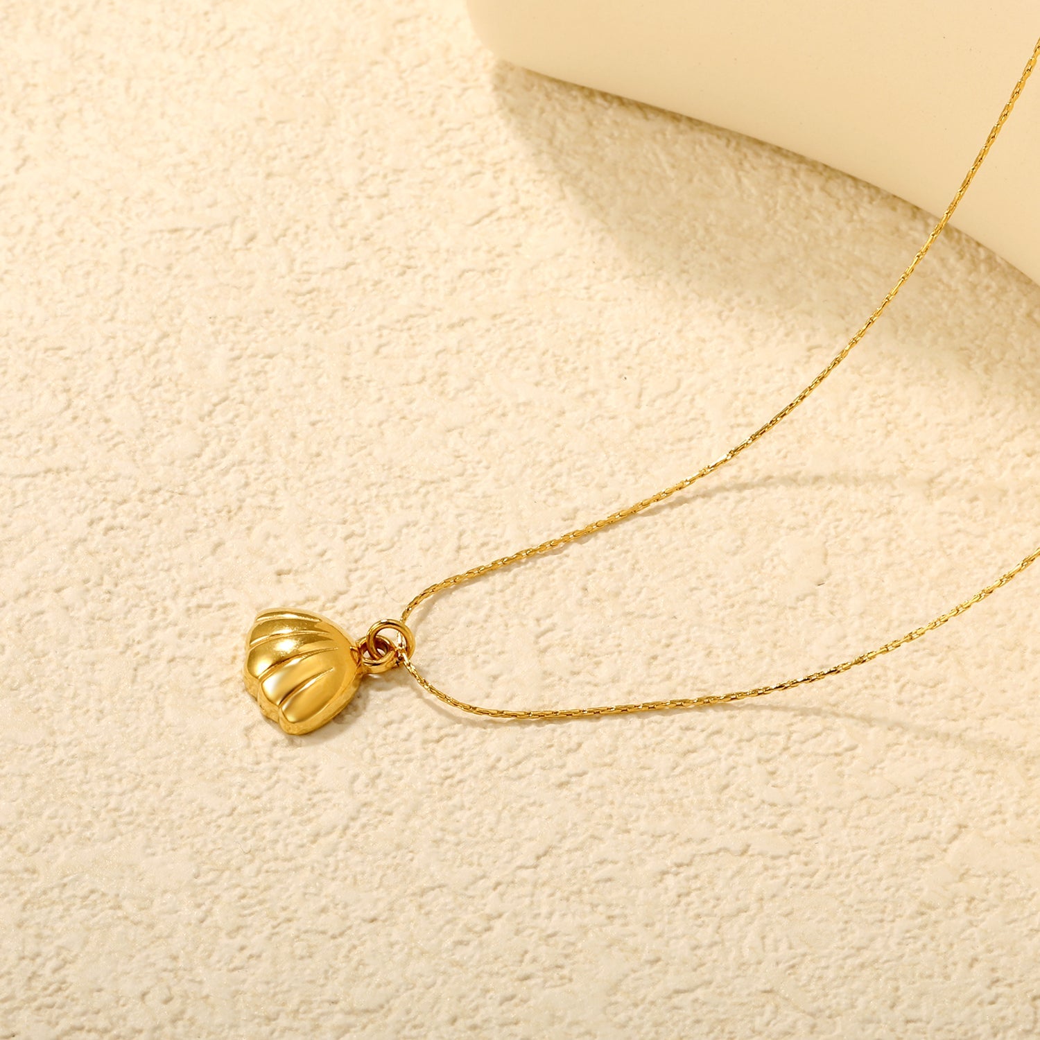 13x10mm shell pendant, 0.3 cross hammer round, 40+5cm + 6mm round tag, gold asonjewelry