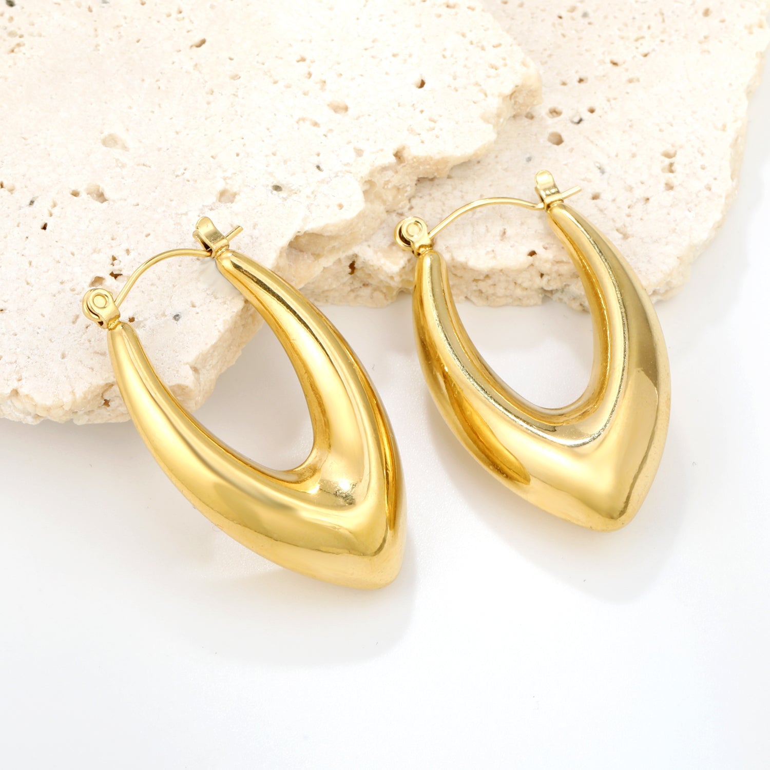 Hollow fat V-shaped earloop 22.2*33.4mm gold color asonjewelry