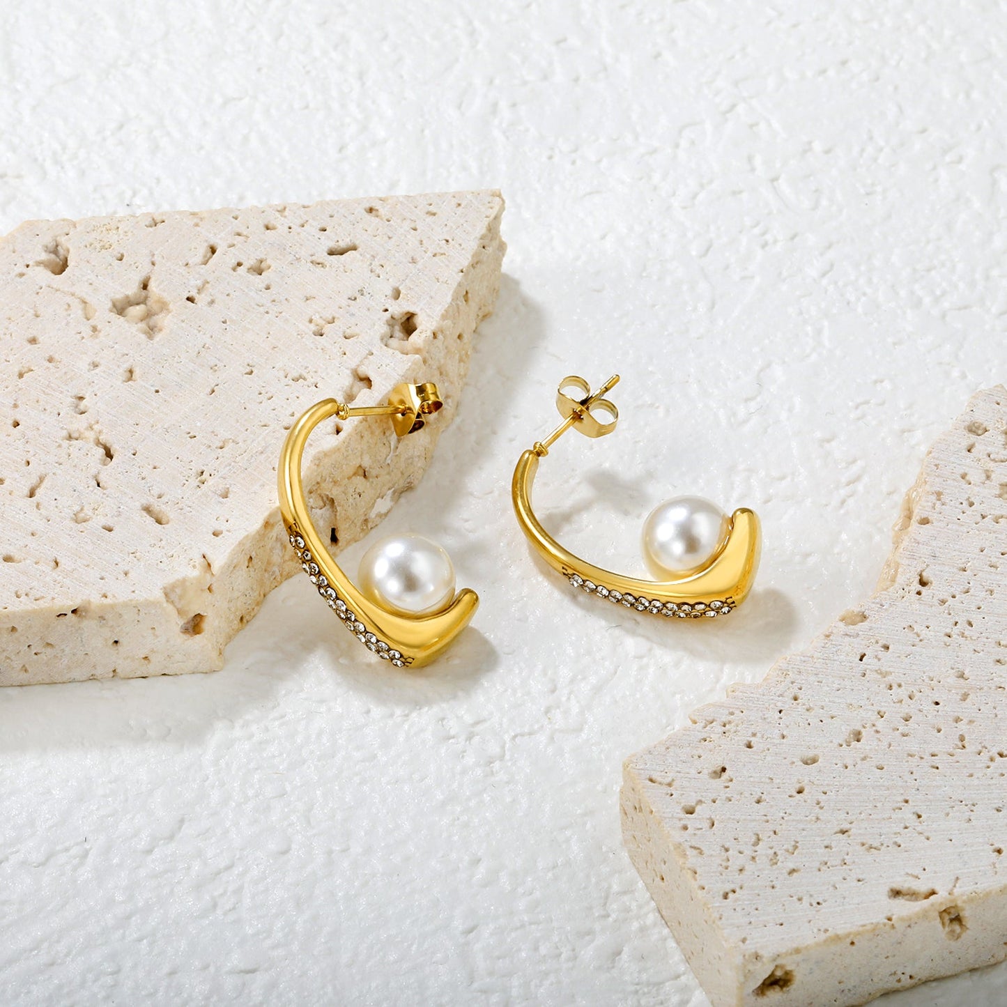 5x26mm C-shaped white diamond + 9mm pearl ear studs, gold asonjewelry