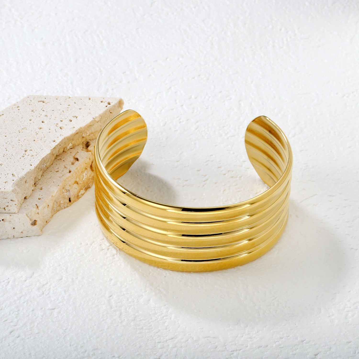 Width 29mm, inner diameter 60mm, smooth threaded bracelet, gold color asonjewelry