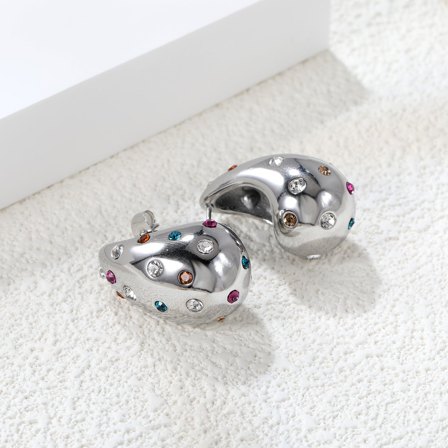 Teardrop Hollow with White Diamonds Earrings 16.2*26mm asonjewelry