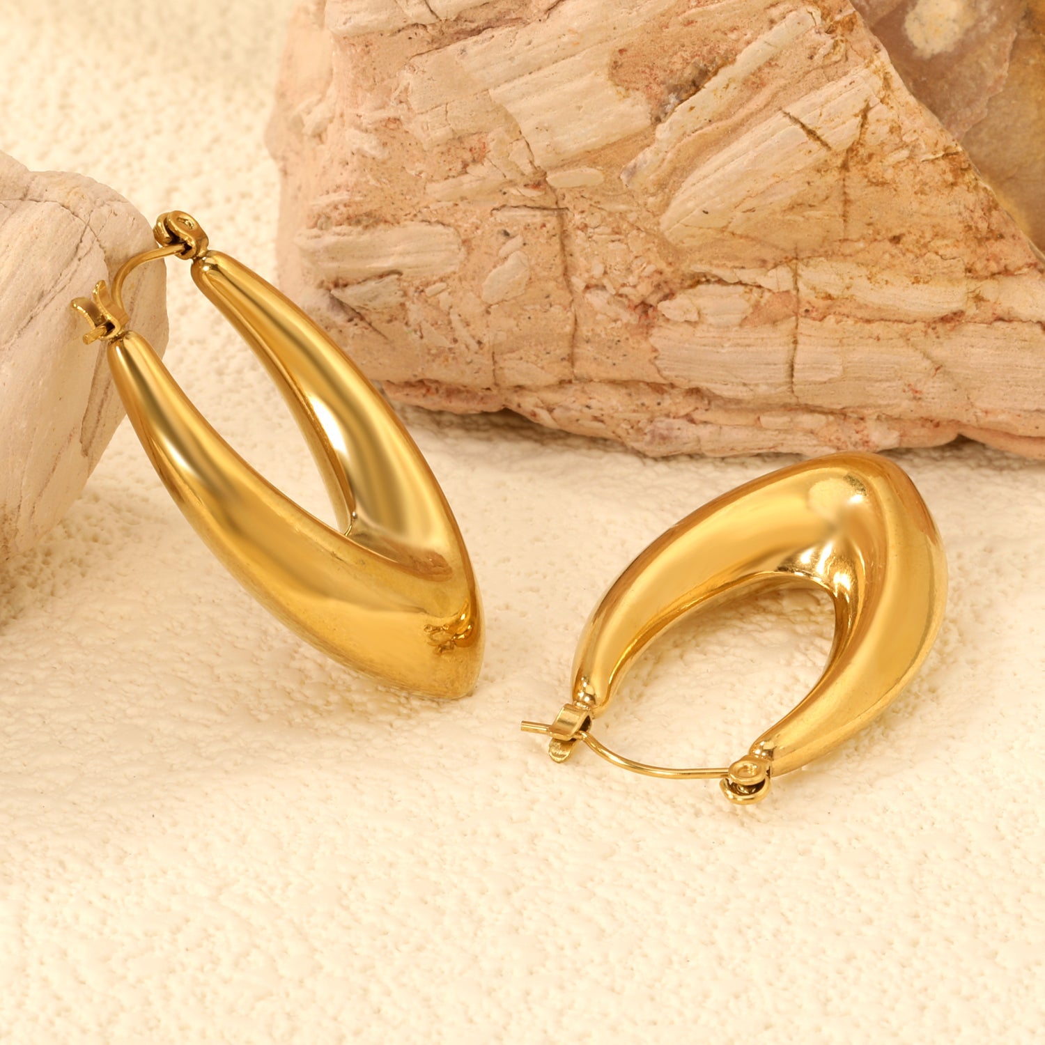 Hollow fat V-shaped earloop 22.2*33.4mm gold color asonjewelry