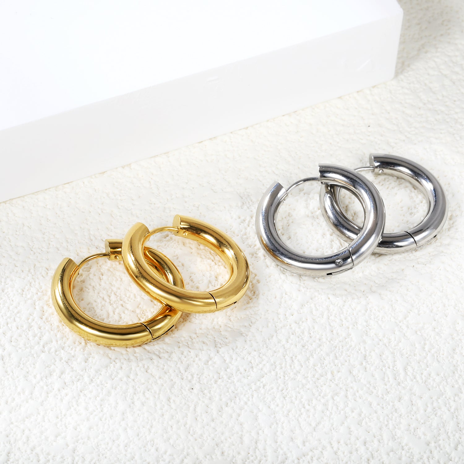 4x25mm Circle Earrings asonjewelry