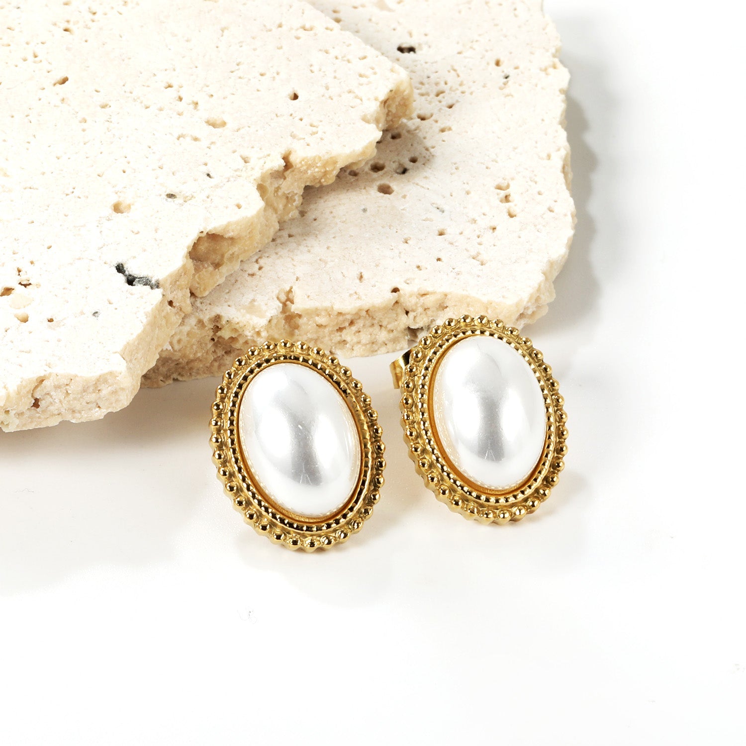 Lace Oval with White Pearl Earrings 15.2*19.2mm asonjewelry