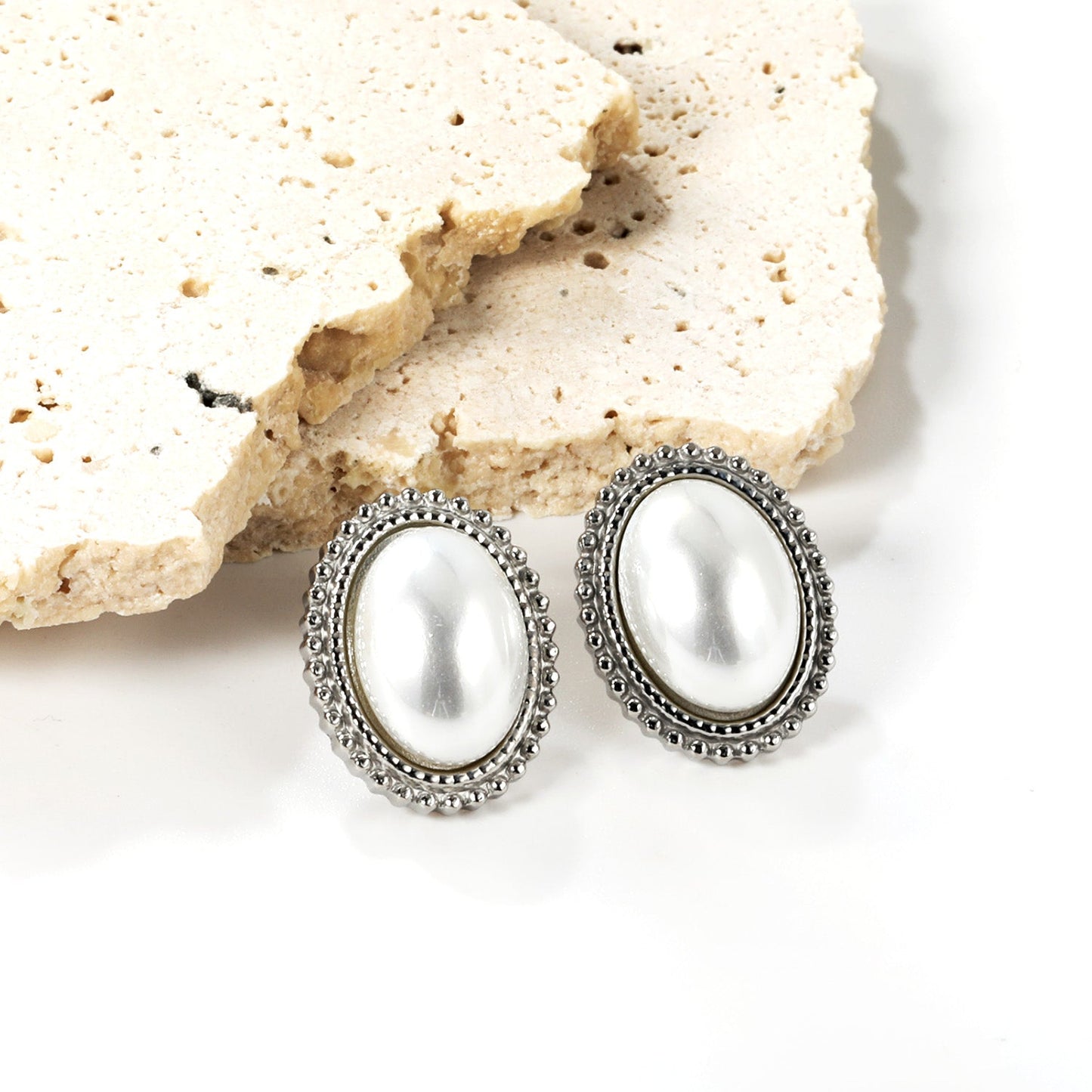 Lace Oval with White Pearl Earrings 15.2*19.2mm asonjewelry