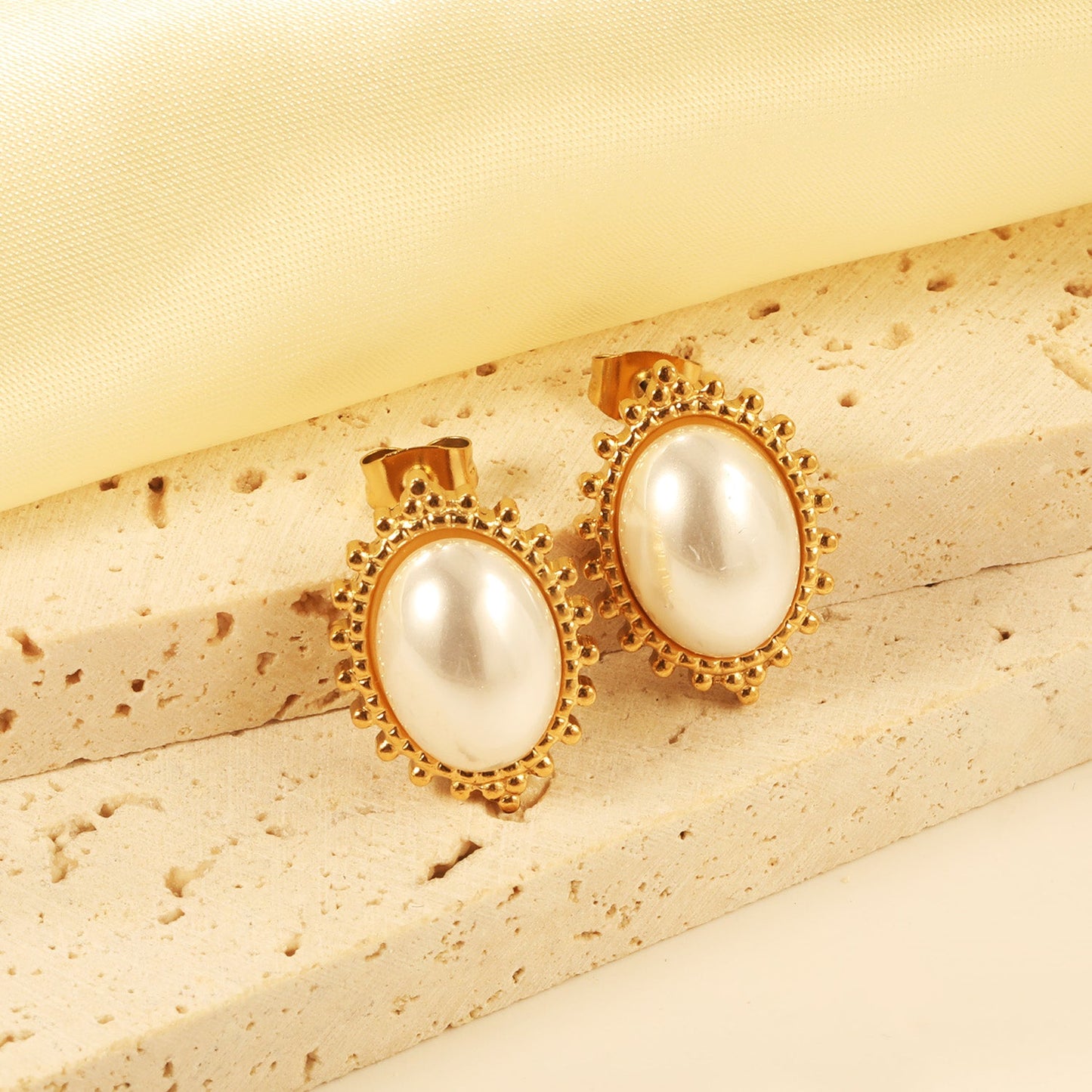 Loose Bead Edge Oval with White Pearl Earrings 14.8*21mm asonjewelry