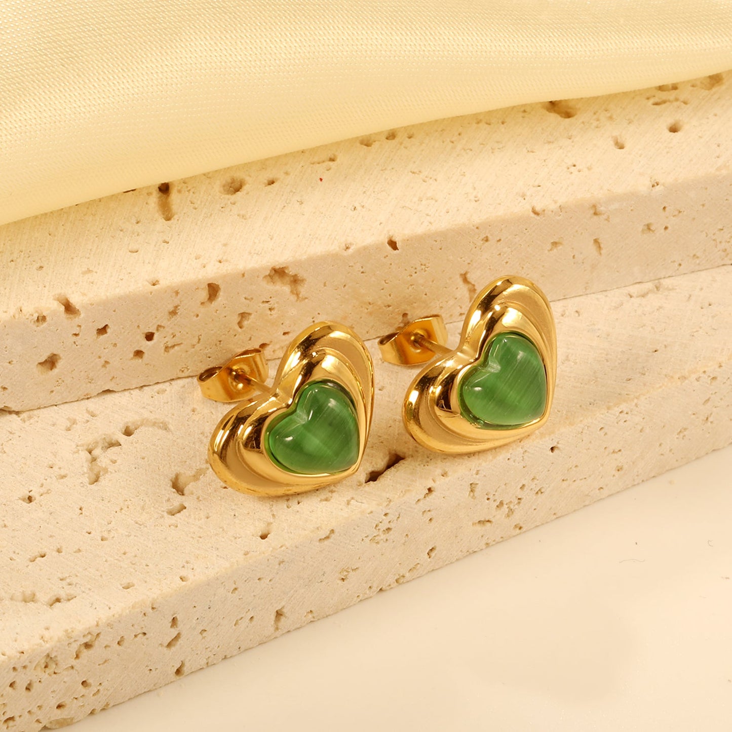 Black & Green Diamond Heart Earrings 15*11mm asonjewelry