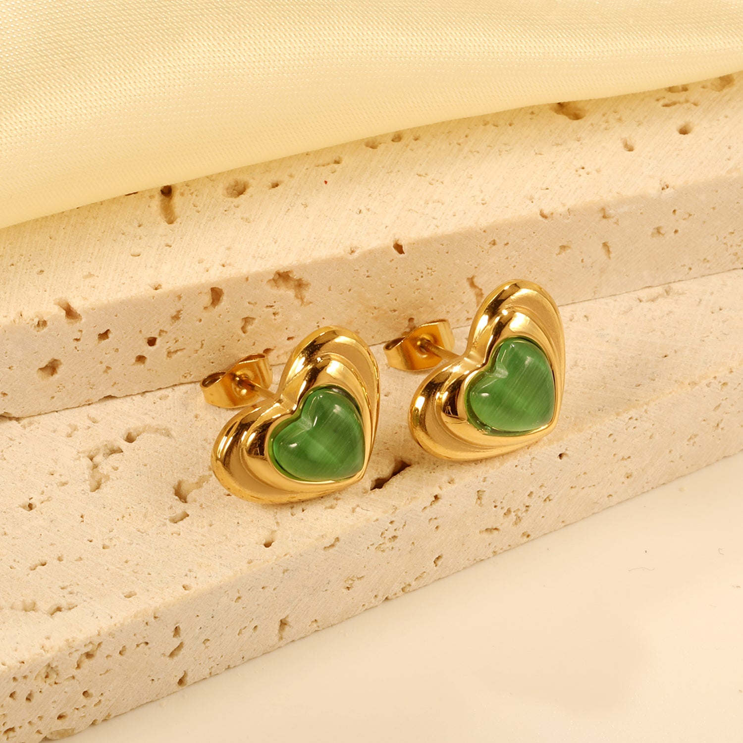 Black & Green Diamond Heart Earrings 15*11mm asonjewelry