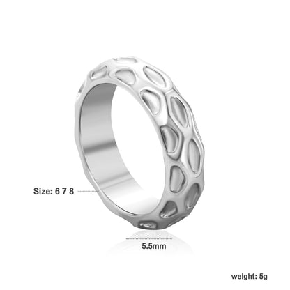 5.5mm irregular hammered/black drip ring in steel/gold asonjewelry