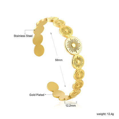 Bracelet with multiple open discs forming an irregularly striped surface asonjewelry