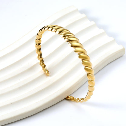 Open and twisted twist pattern bracelet asonjewelry