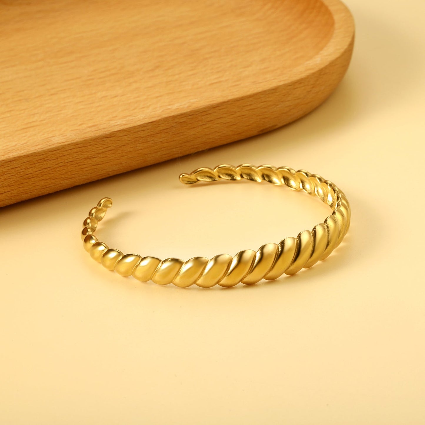 Open and twisted twist pattern bracelet asonjewelry