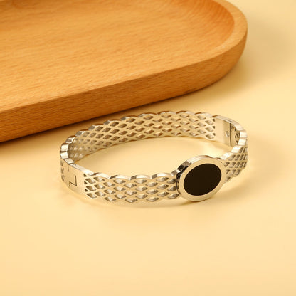 Woven mesh bracelet with black round oil drops. asonjewelry