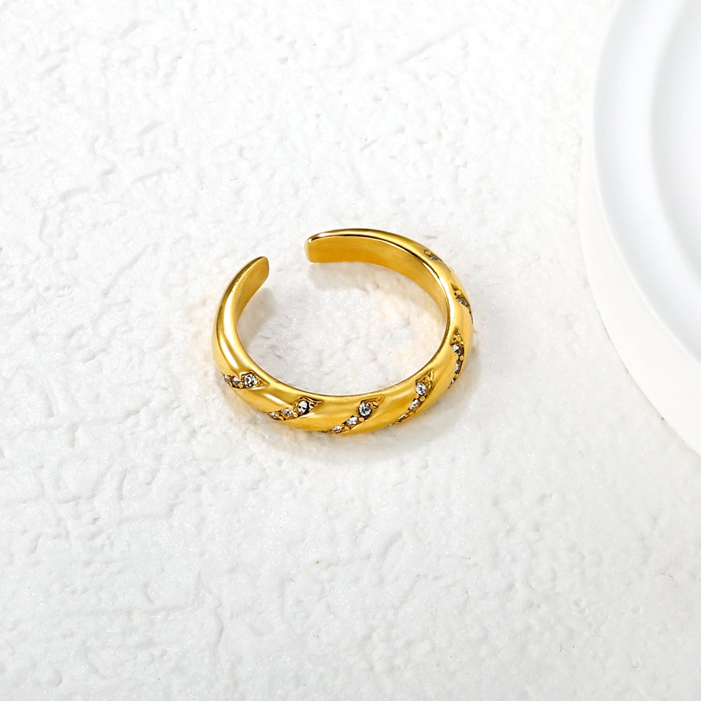 3.7mm Gold Open Ring with Twisted Band & White Diamond /Emerald Accents asonjewelry