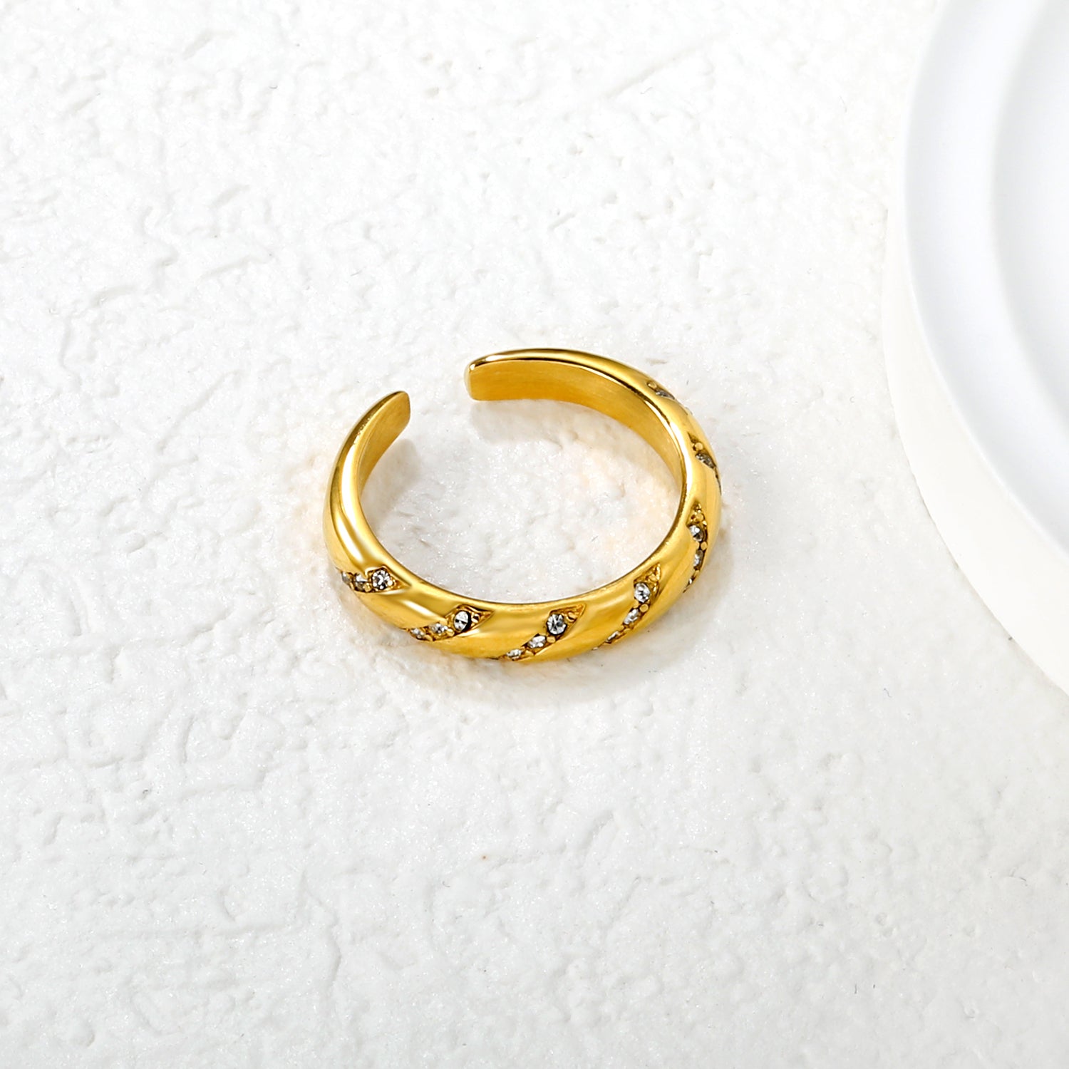 3.7mm Gold Open Ring with Twisted Band & White Diamond /Emerald Accents asonjewelry