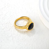 10.7mm teardrop white/emerald/royal blue diamond ring in gold