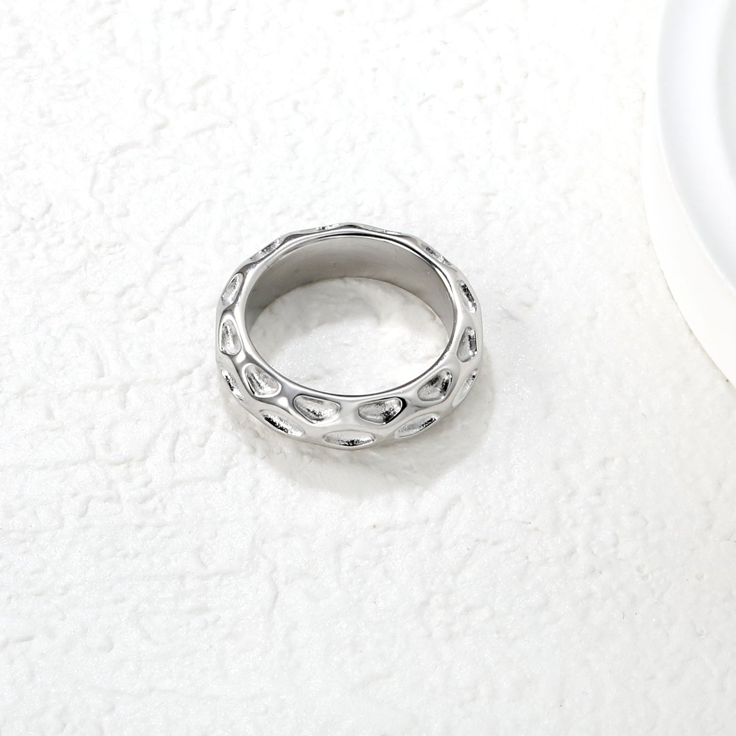 5.5mm irregular hammered/black drip ring in steel/gold asonjewelry