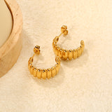 8.5x21mm curved horn stud earrings, gold