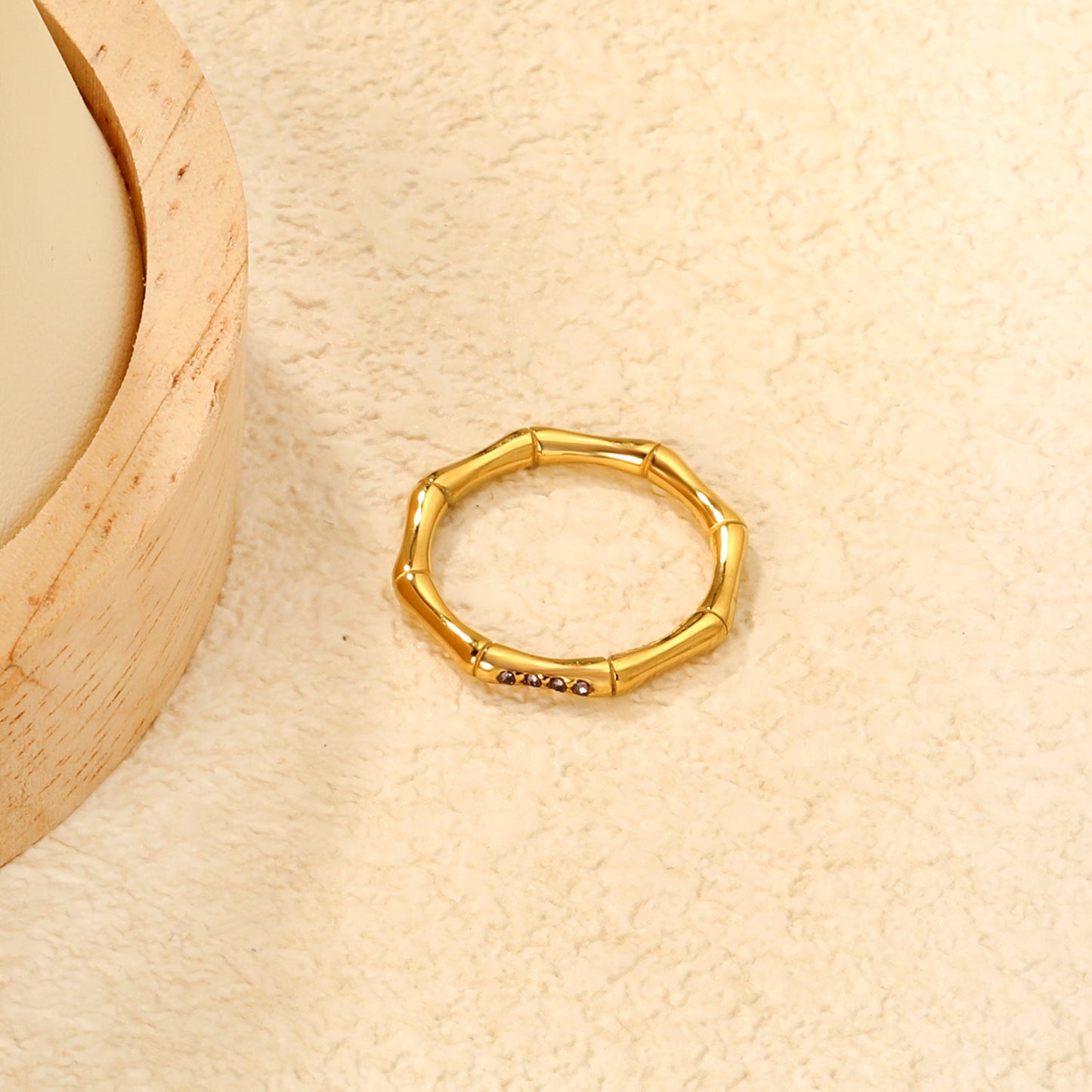 2.3mm high bamboo-shaped setting with white/lotus purple diamonds, gold ring asonjewelry