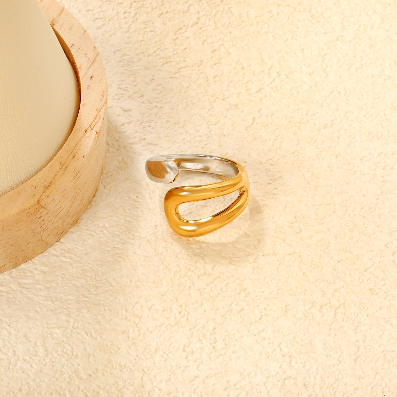 18mm Two - Tone Open Ring with Irregular Hollow Geometry asonjewelry