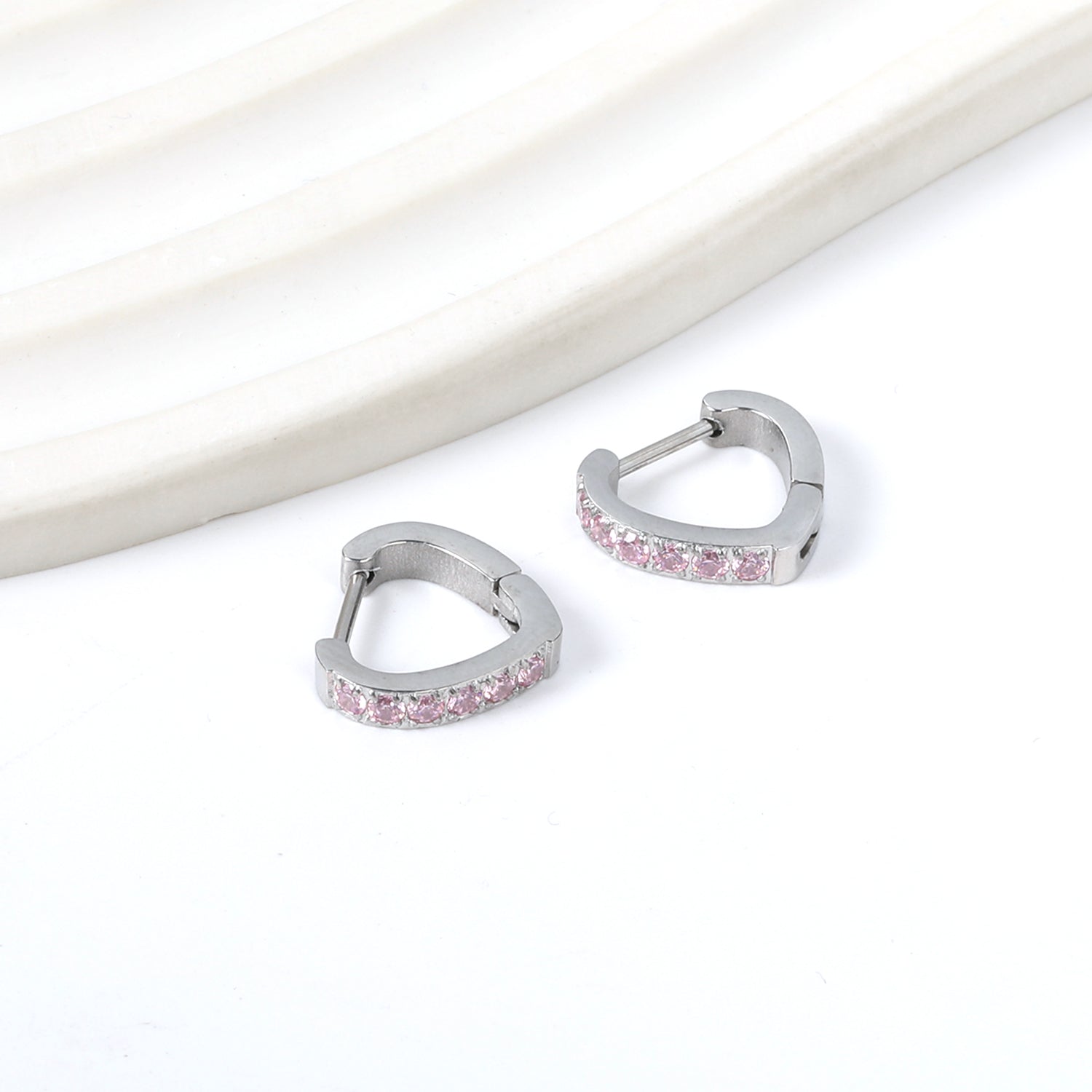 Heart Shaped Circle with White & Pink Diamonds Ear Clips 2.8*14.*12.8mm asonjewelry