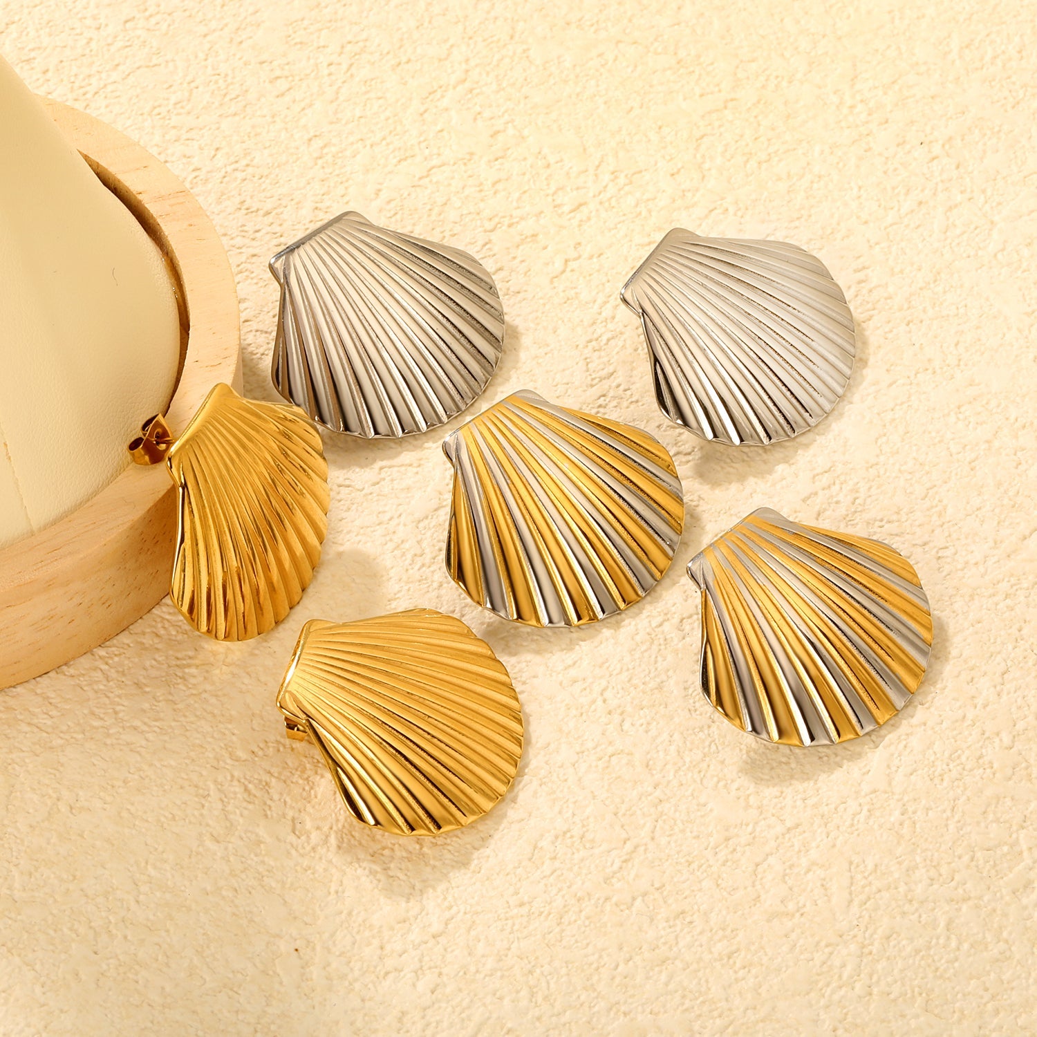 32.4*29.2mm Shell Stud Earrings Steel Gray/Two-Tone/Gold asonjewelry