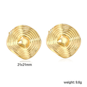 21*21mm square wave piece stud earrings in gold