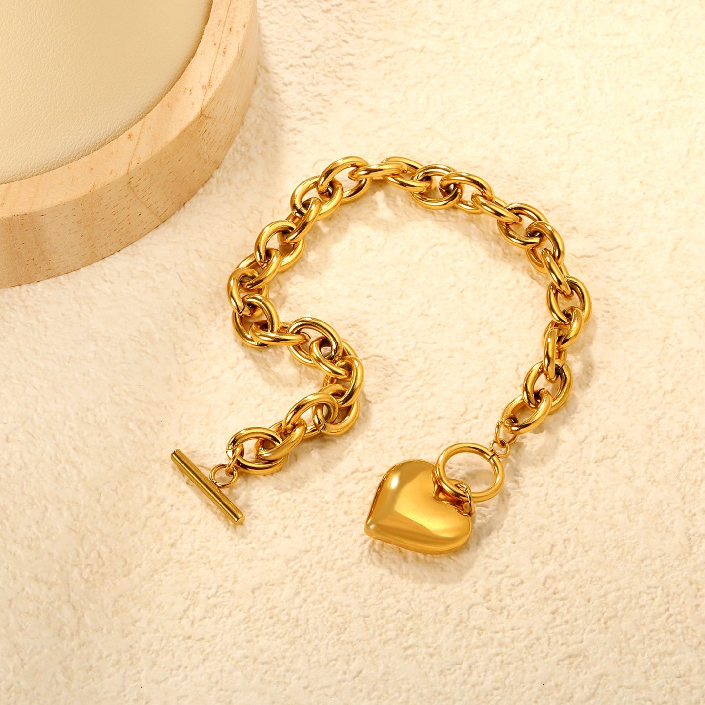 Heart Oversized Chain Bracelet Gold asonjewelry