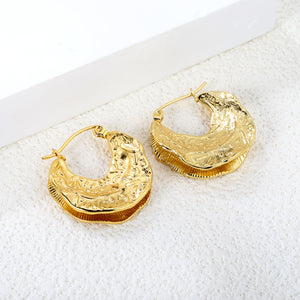 6.3*26mm cast maple leaf earrings gold color