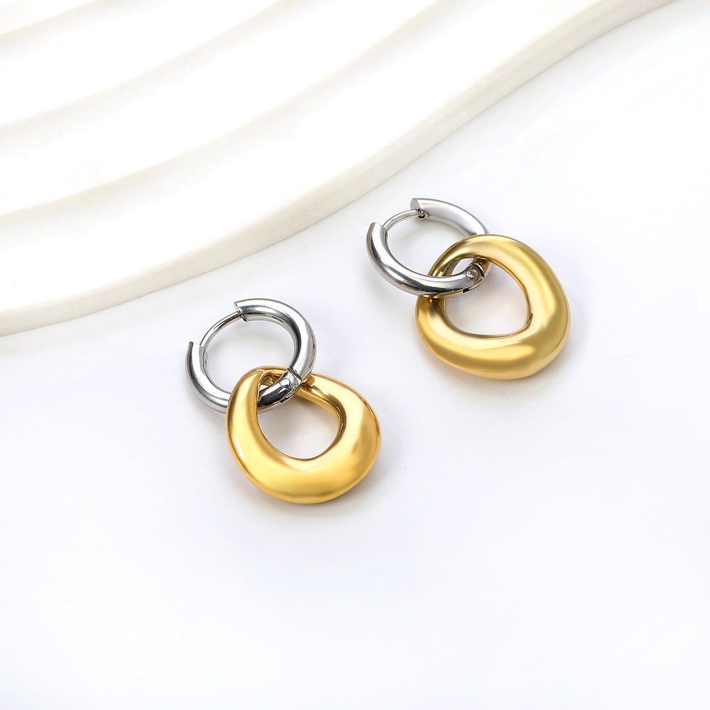 2.5x15mm Circle with Shaped Hoop Earrings 17*18mm asonjewelry