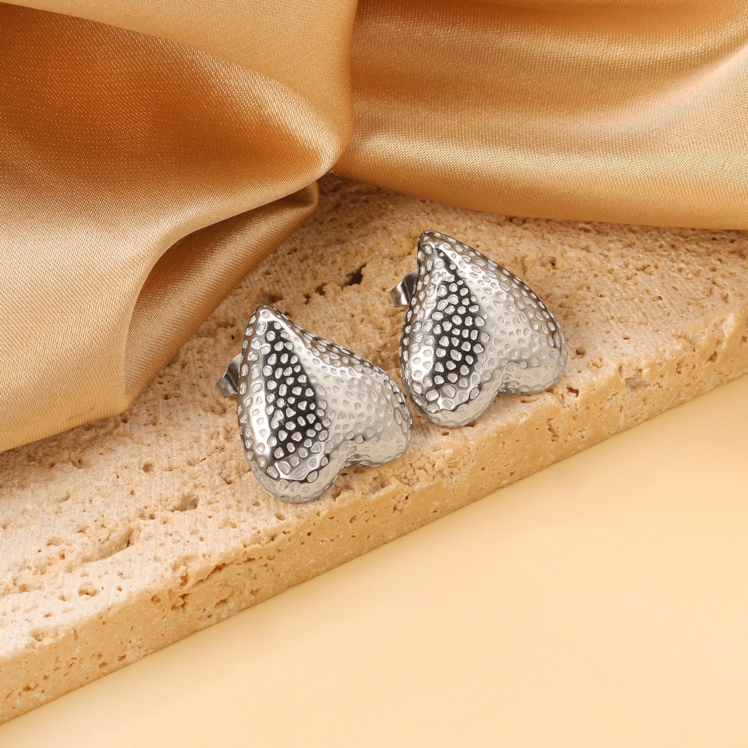 Inverted Peach Heart Pitted Face Earrings 19.7*21mm asonjewelry