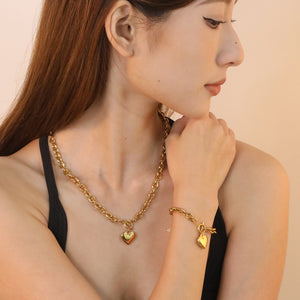 OT Oversized Chain Heart Pendant Necklace, Gold