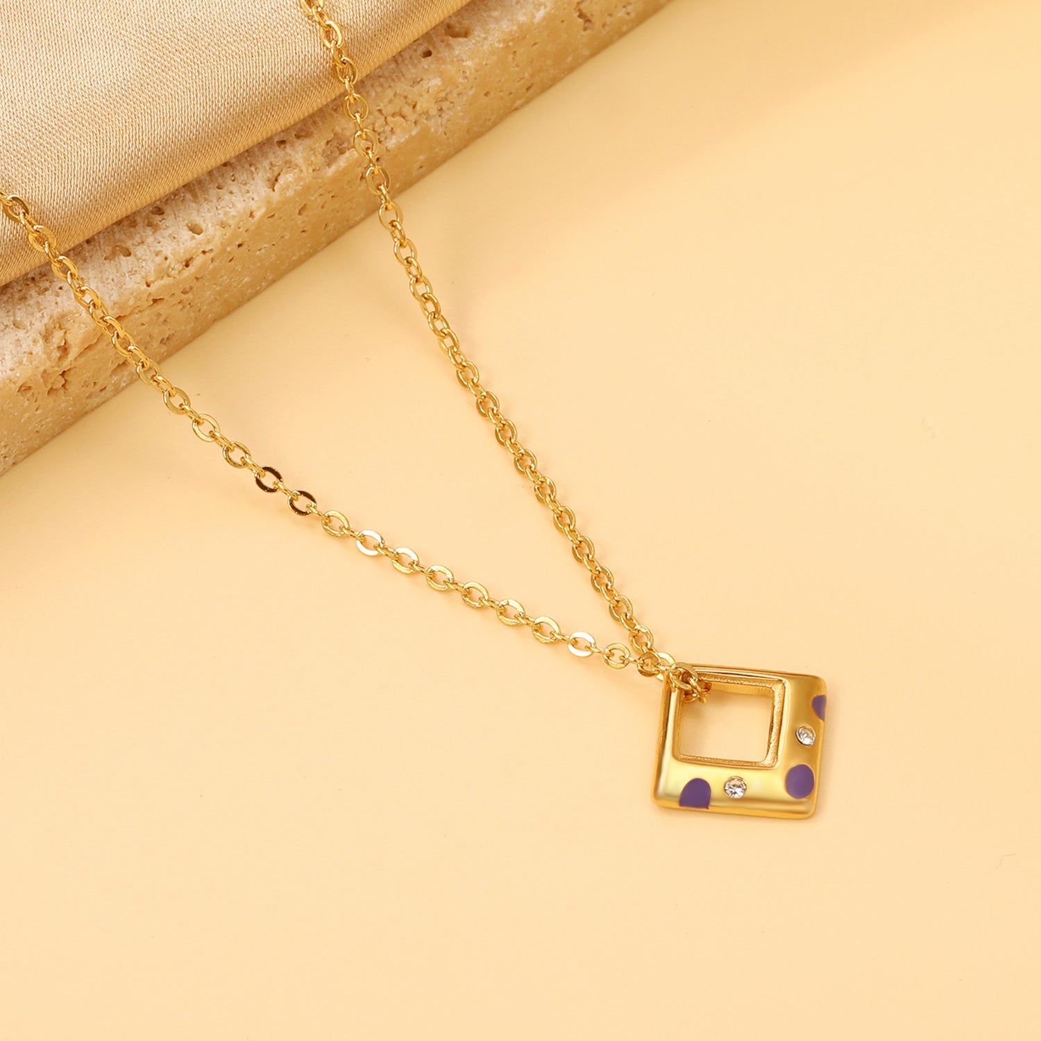 Orthorhombic with purple drop oil with 2 white diamonds pendant 15*14.3mm necklace 39+5cm asonjewelry