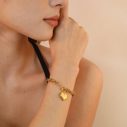 Heart Oversized Chain Bracelet Gold asonjewelry