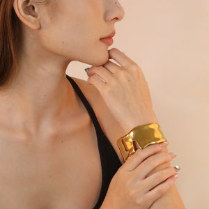 35mm Width 60mm Inner Diameter Irregular Wide Polished V-Shape Cuff Bracelet Gold