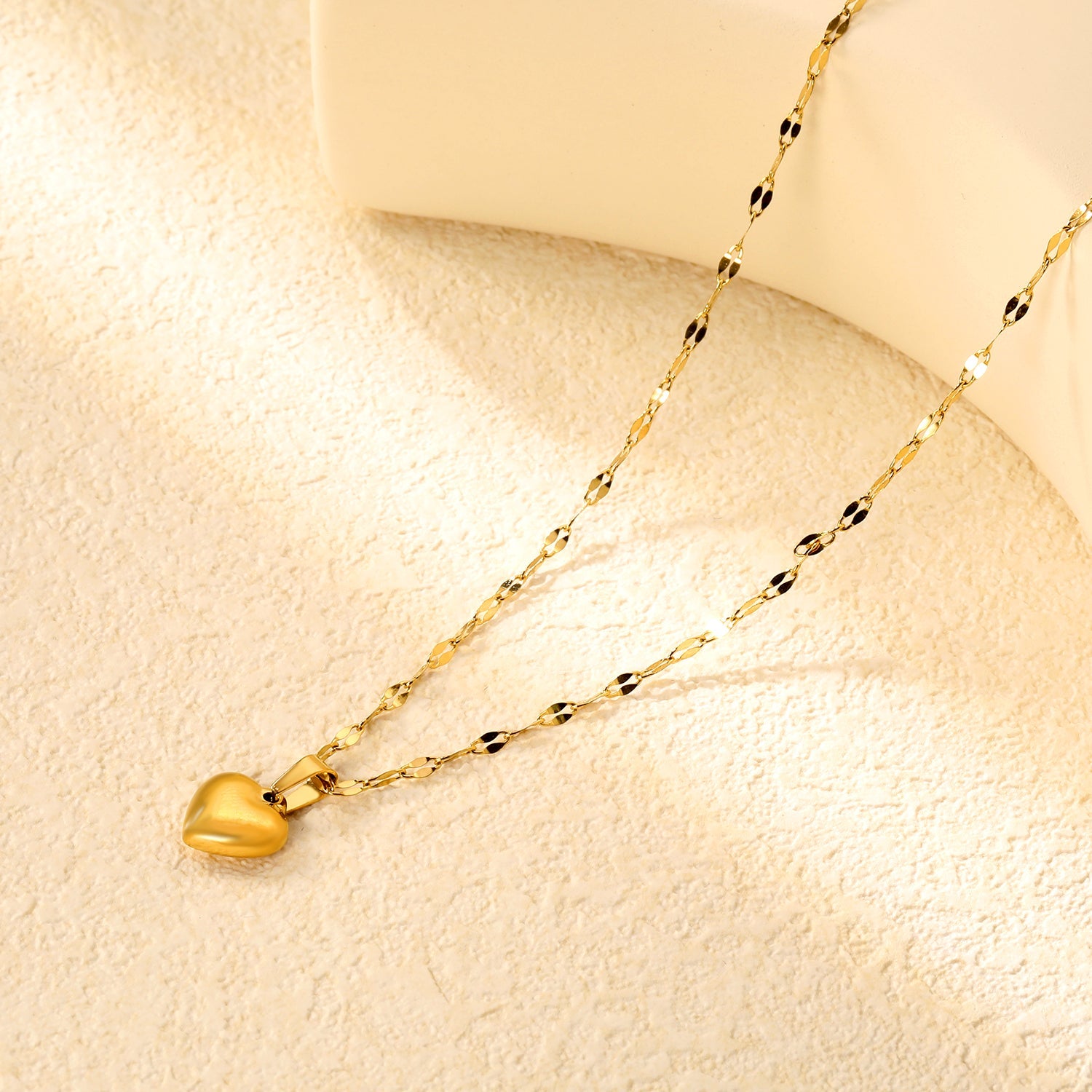 10.6x11mm 3D heart pendant lip chain 40+5cm necklace, gold asonjewelry