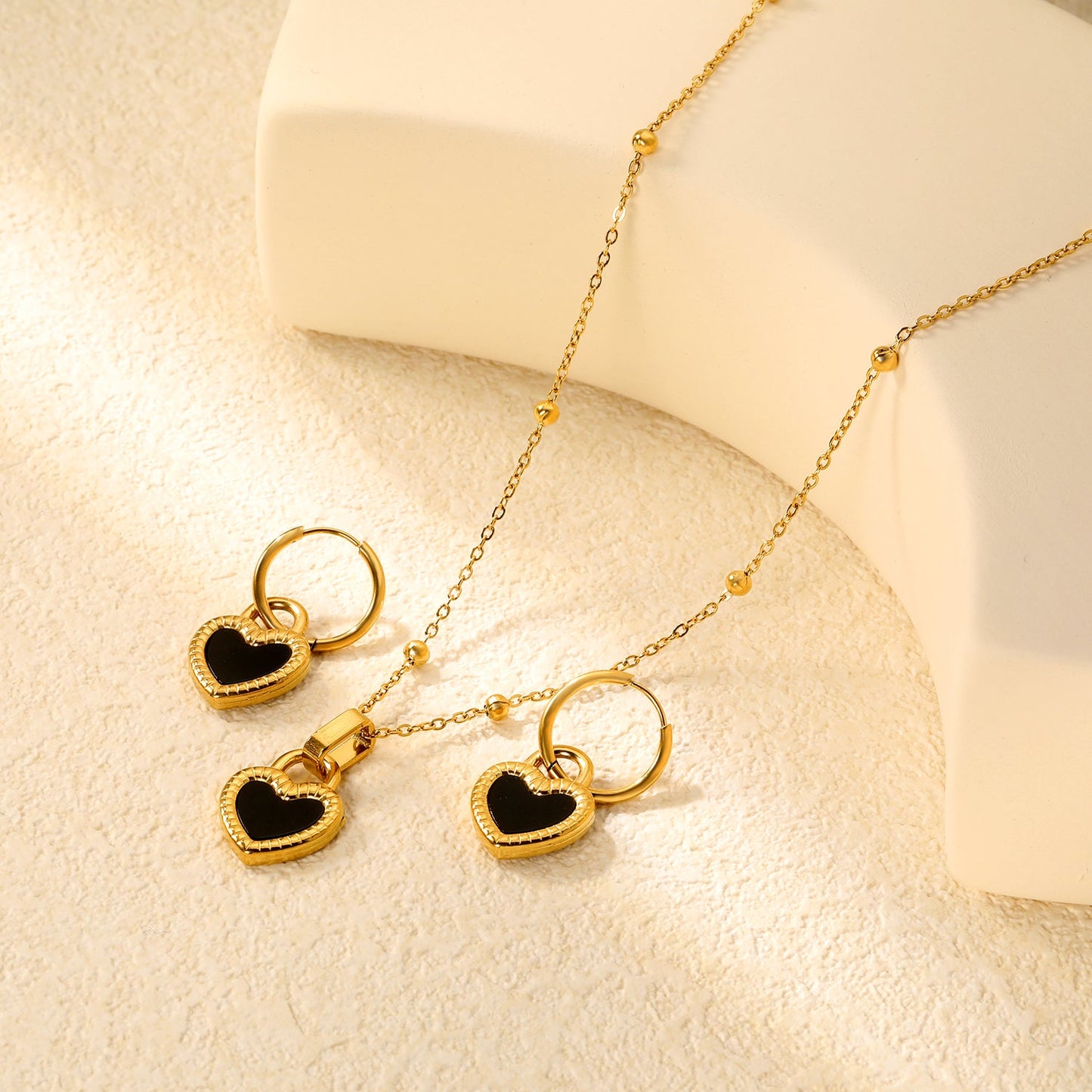 Reversible Black Shells Love Set Gold Earrings: 13.9*18.1mm Pendant: 13.9*18.1mm Clip Bead Chain 47+5cm+6mm Round Tail Plaque asonjewelry