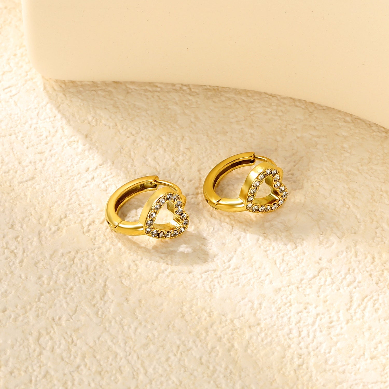 8.9 x 7.8mm heart-shaped openwork with white zirconia, ear hook 2.2 x inner diameter 10mm, gold earrings asonjewelry