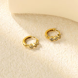 4.4 x 10.3mm three flower-shaped imitation white Czech diamonds, ear hooks 2.2 x inner diameter 10mm, earrings in gold