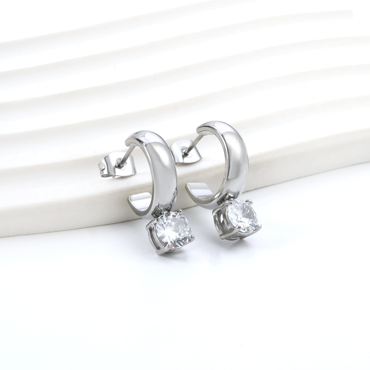 4.3*15mm C-shaped hoop with four scratches round white&black&purple&pink&green diamond stud earrings 6.2mm asonjewelry