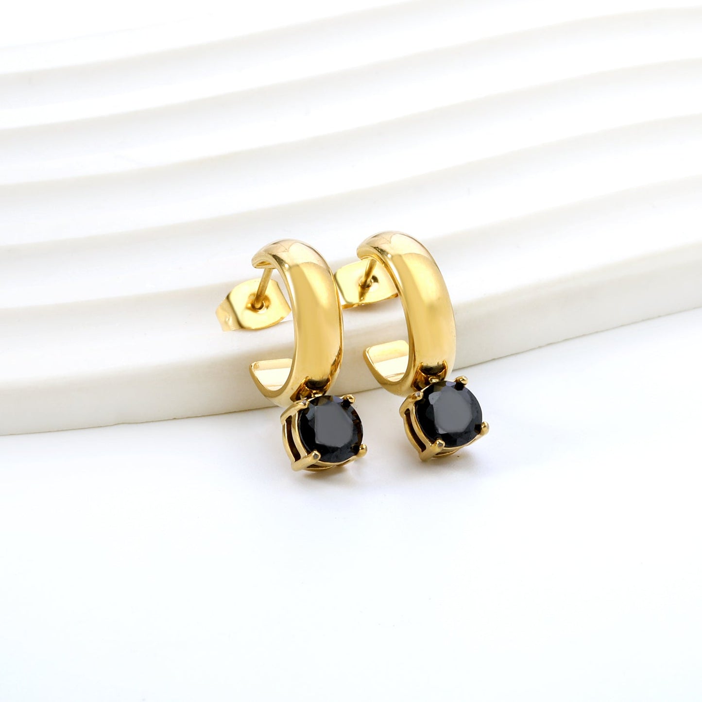 4.3*15mm C-shaped hoop with four scratches round white&black&purple&pink&green diamond stud earrings 6.2mm asonjewelry