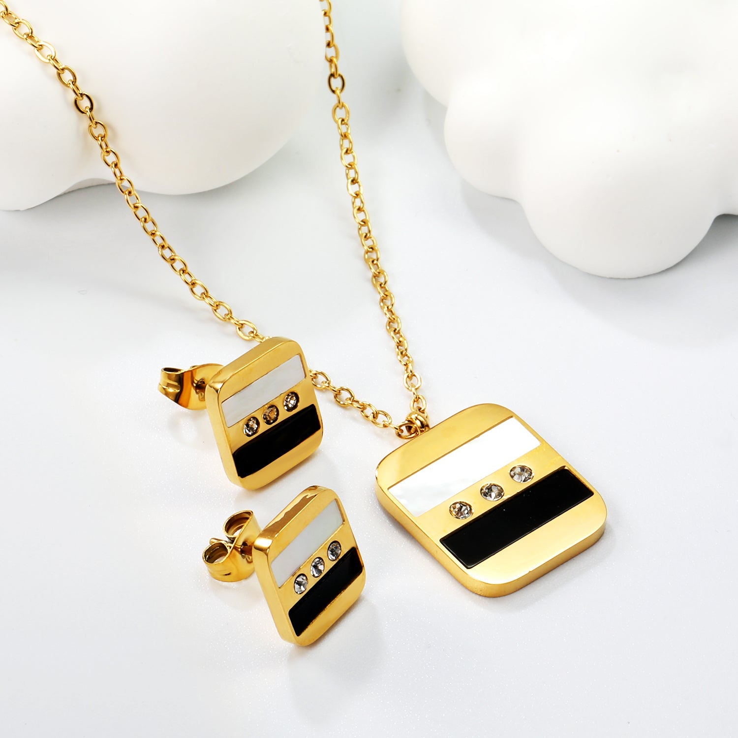 Rectangle Sticky Black and White Shells + White Diamonds Set Steel Color / Gold Earrings: 10.5*12mm Pendant: 16*18mm 04 Cross 45+5cm+6mm Round Plaque asonjewelry