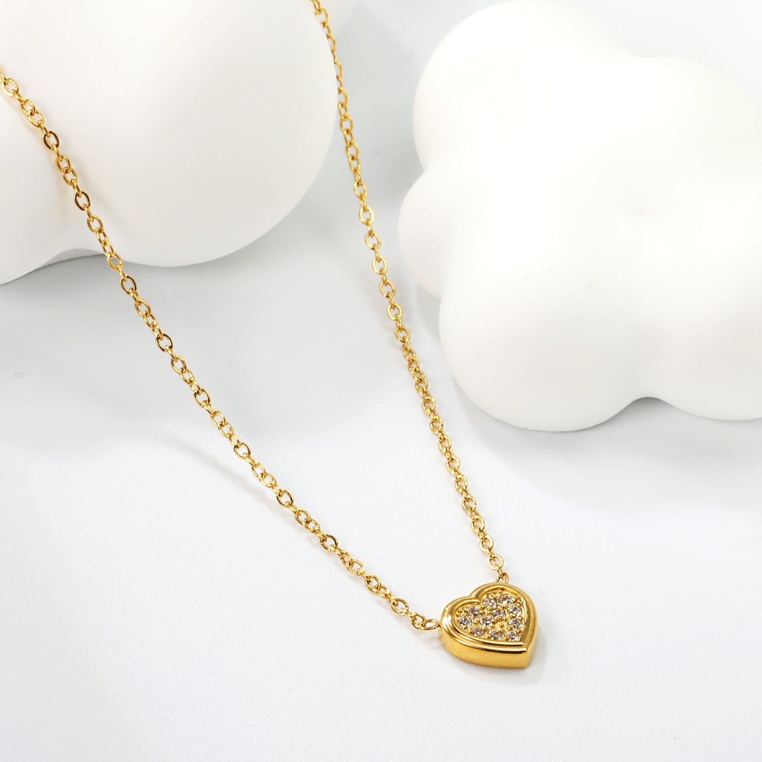 7.7 x 8mm beveled heart-shaped CNC white zirconia pendant with 0.3mm cross chain (40+5cm) and 6mm round tag necklace in steel gray/gold asonjewelry